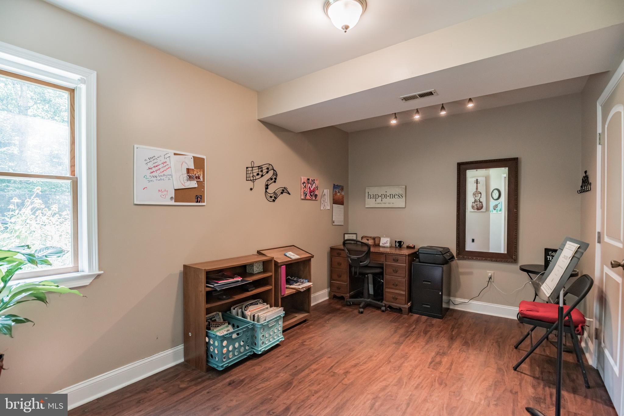 DRUM POINT - Residential