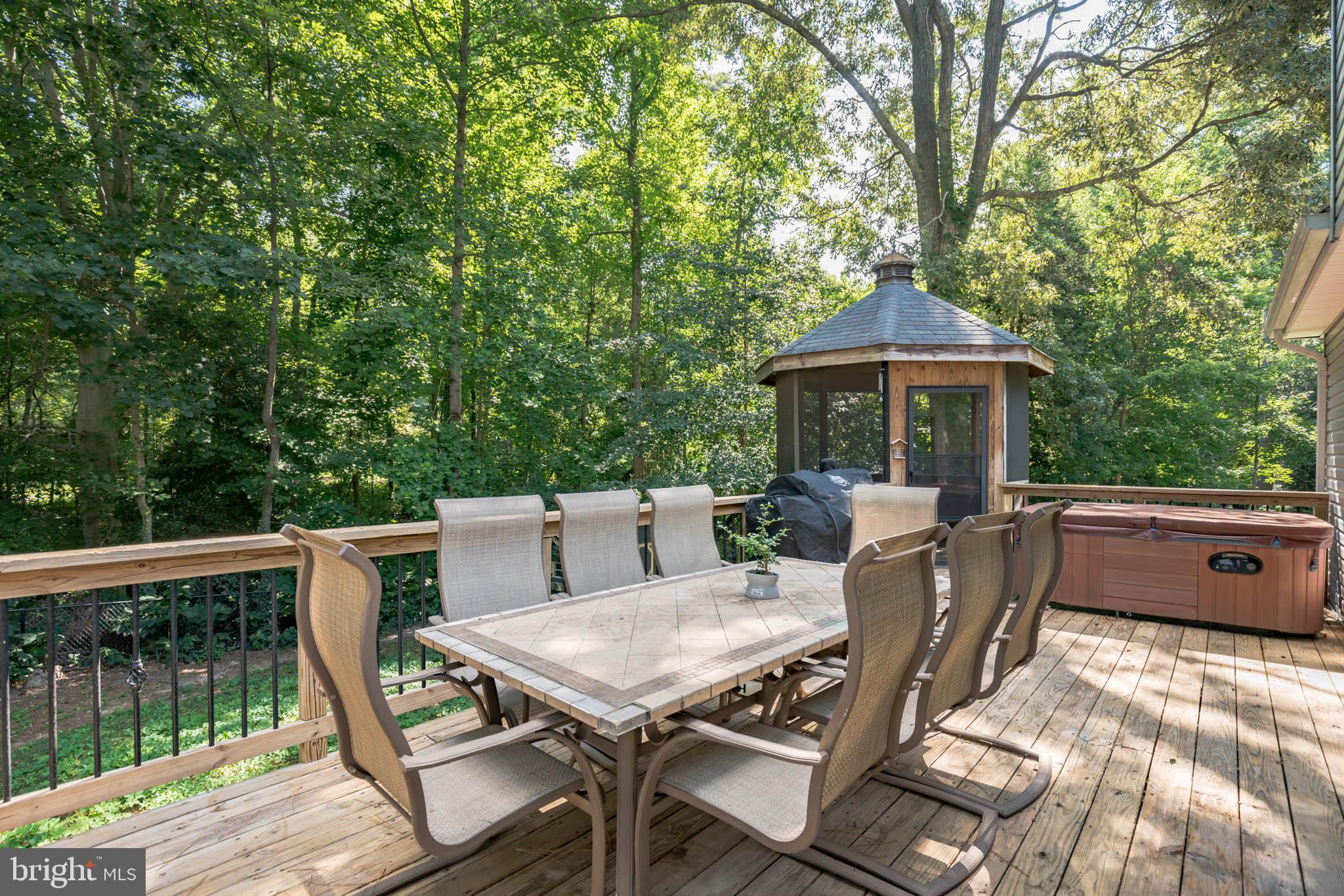 DRUM POINT - Residential