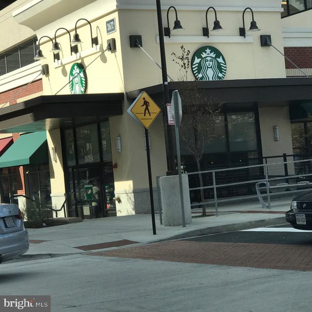 WESTBRIAR CONDOMINIUMS - Residential Lease