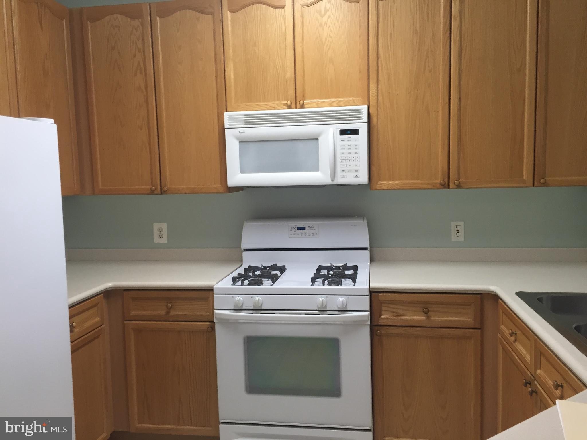 WESTBRIAR CONDOMINIUMS - Residential Lease