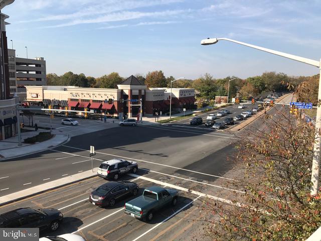 WESTBRIAR CONDOMINIUMS - Residential Lease