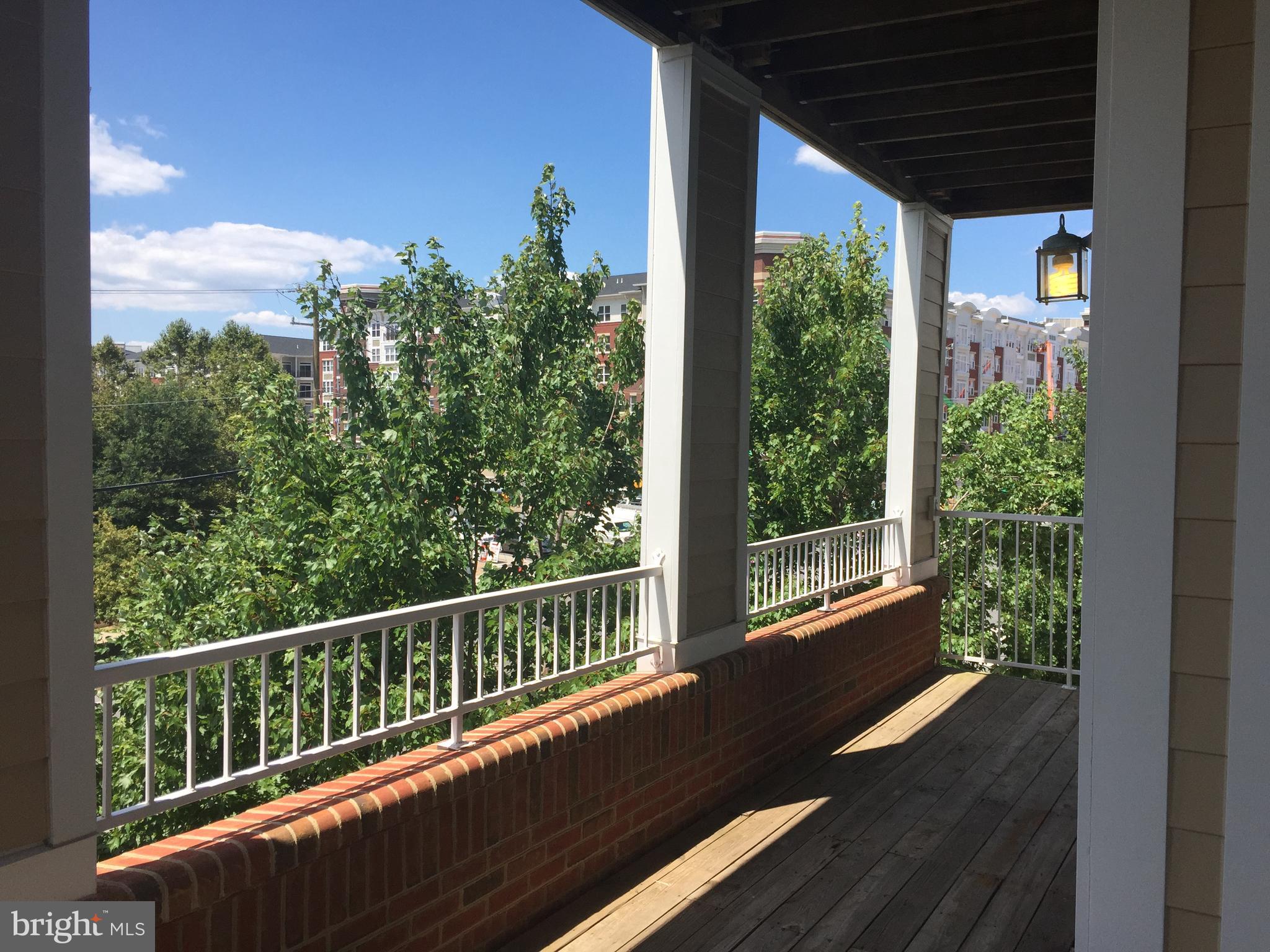 WESTBRIAR CONDOMINIUMS - Residential Lease