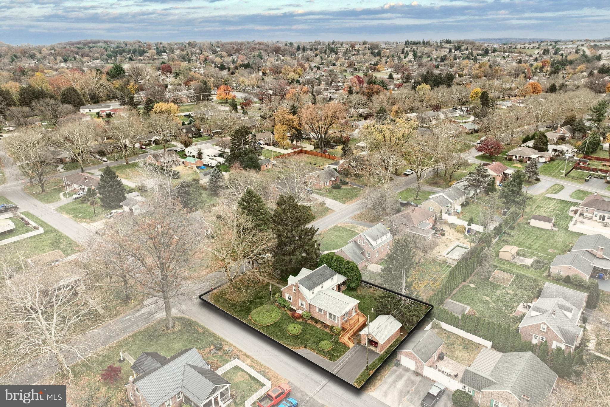 200 S RUSSELL STREET