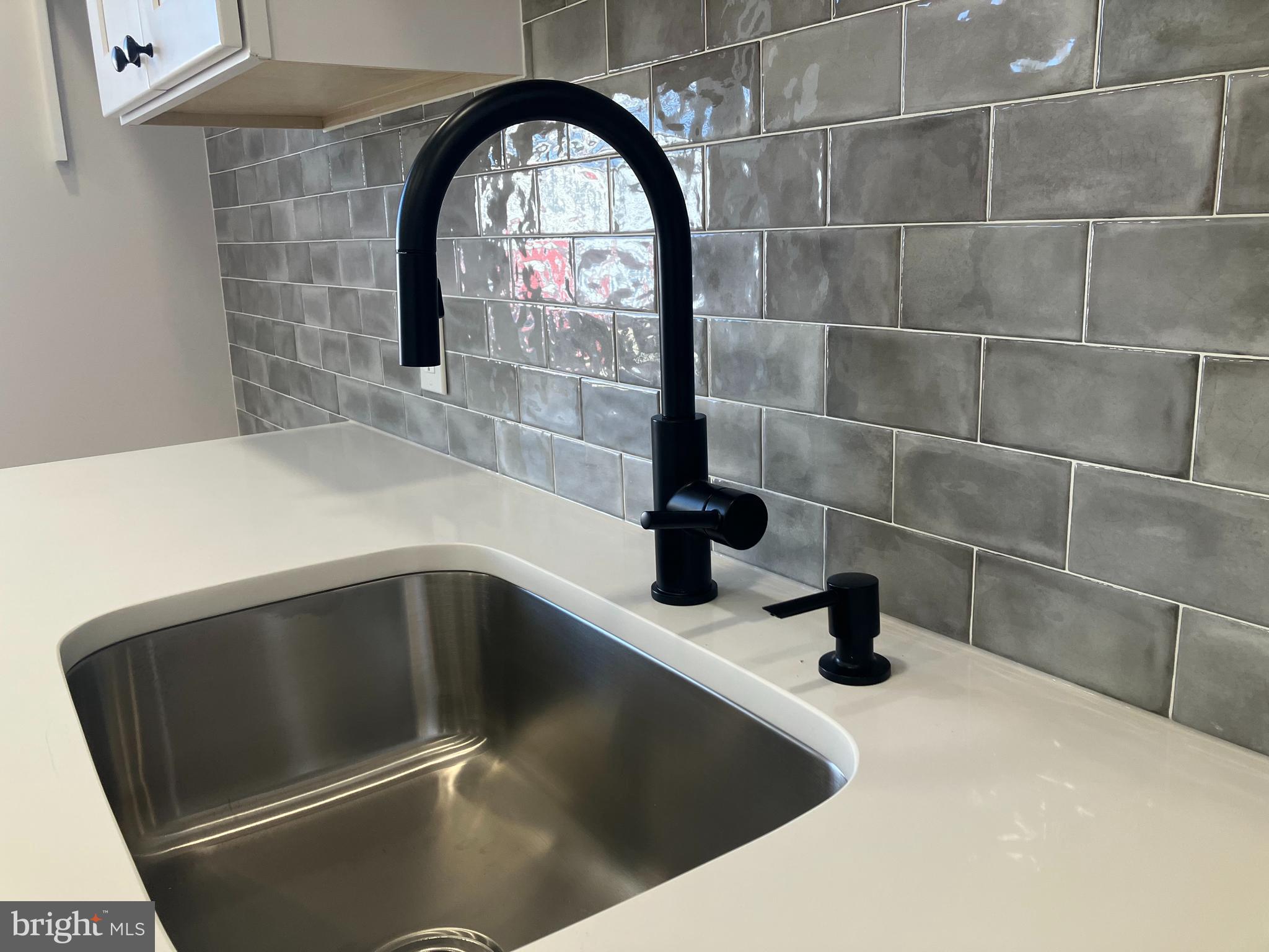 FOUR BY FOUR - Residential