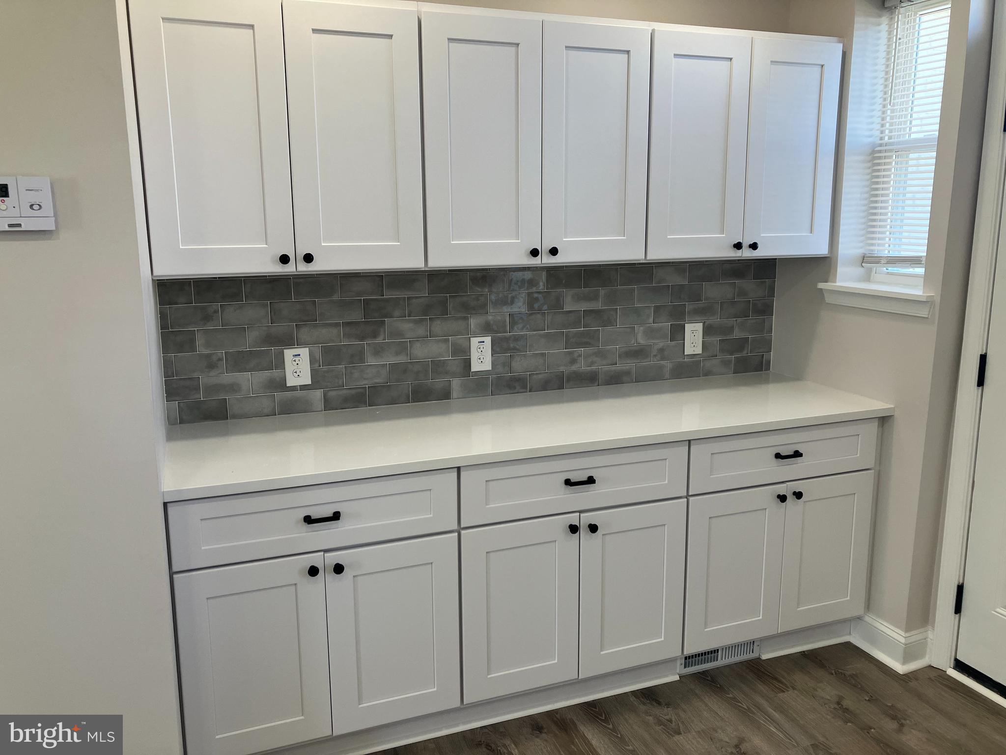 FOUR BY FOUR - Residential