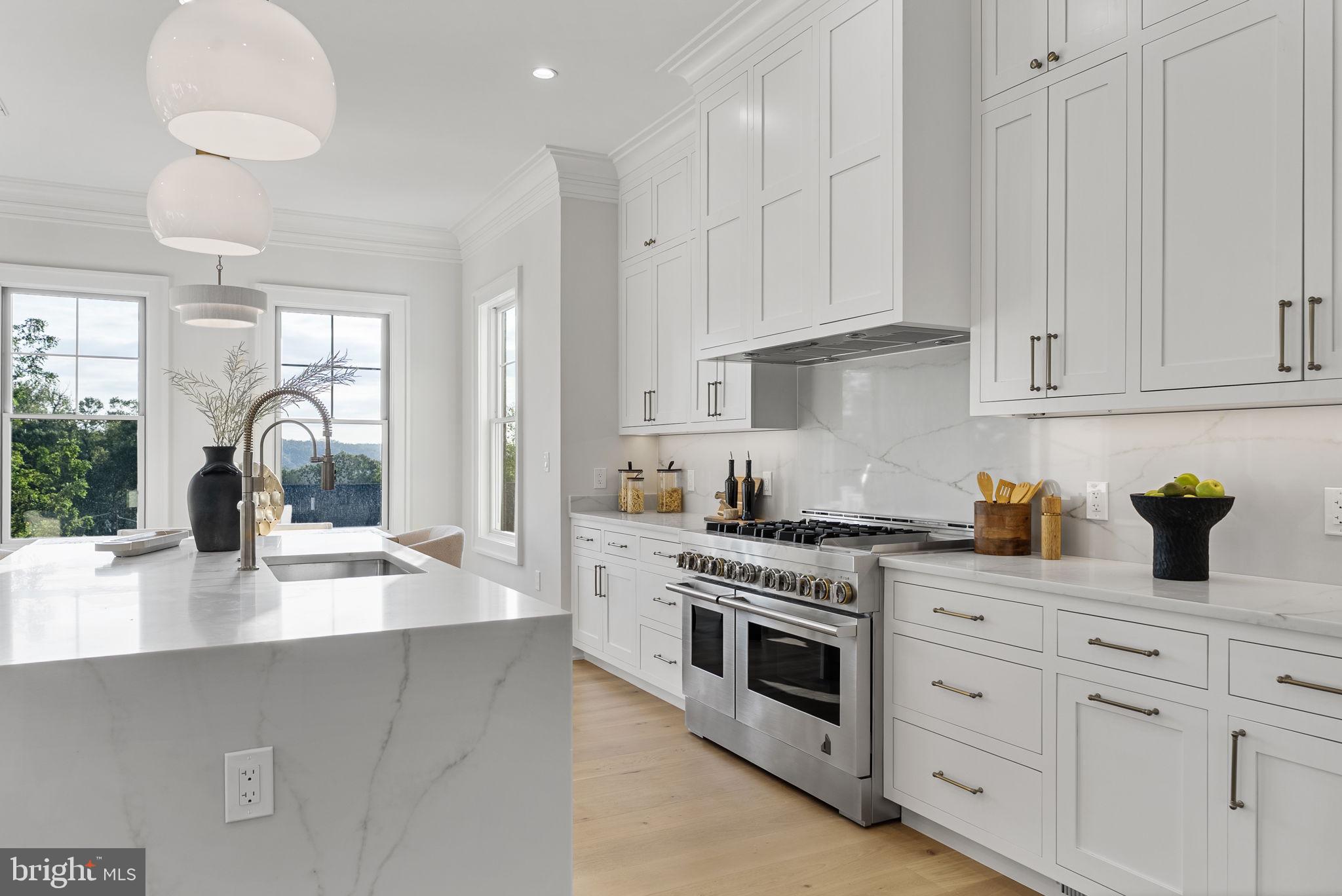 FAIRWAY HILLS - Residential