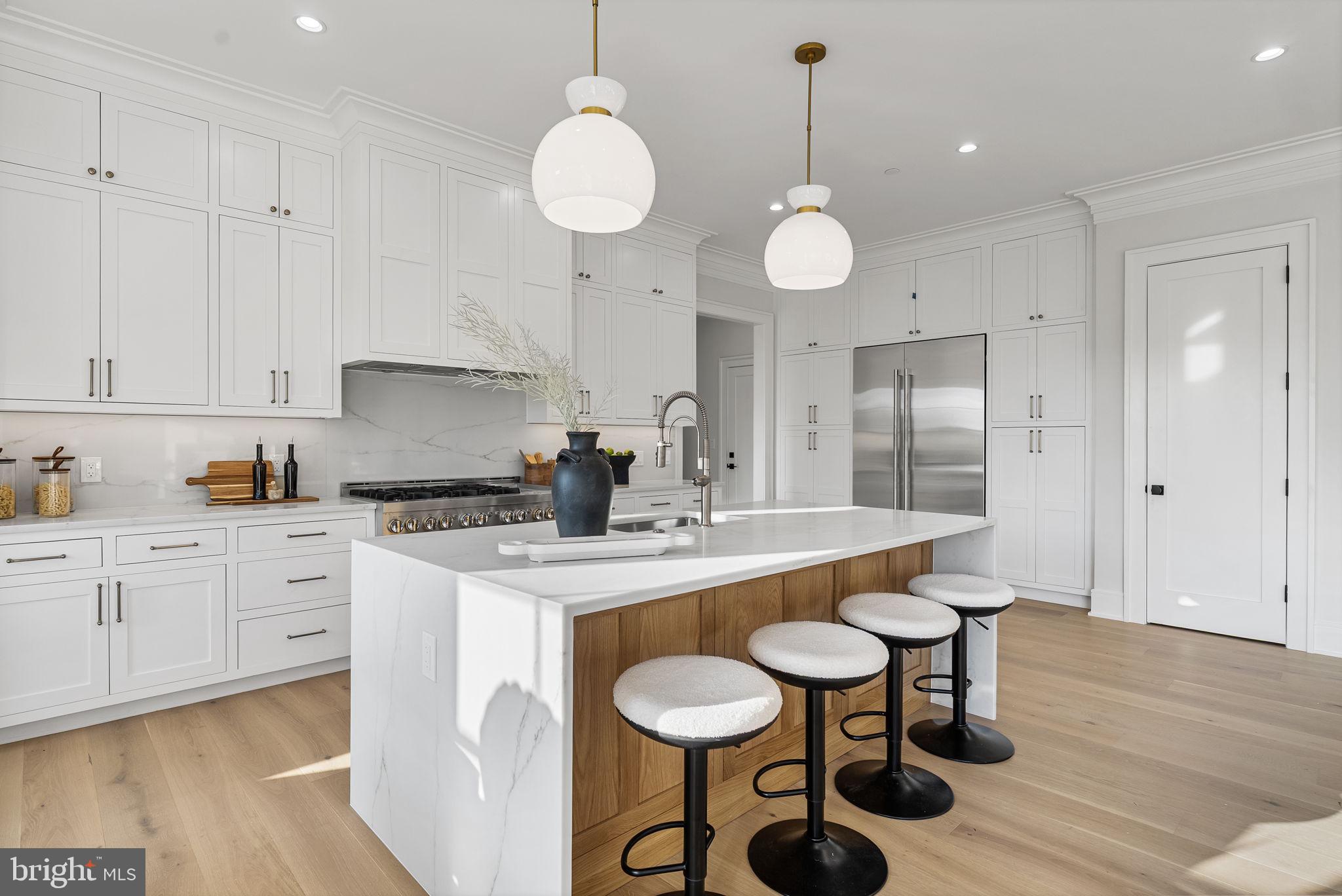 FAIRWAY HILLS - Residential