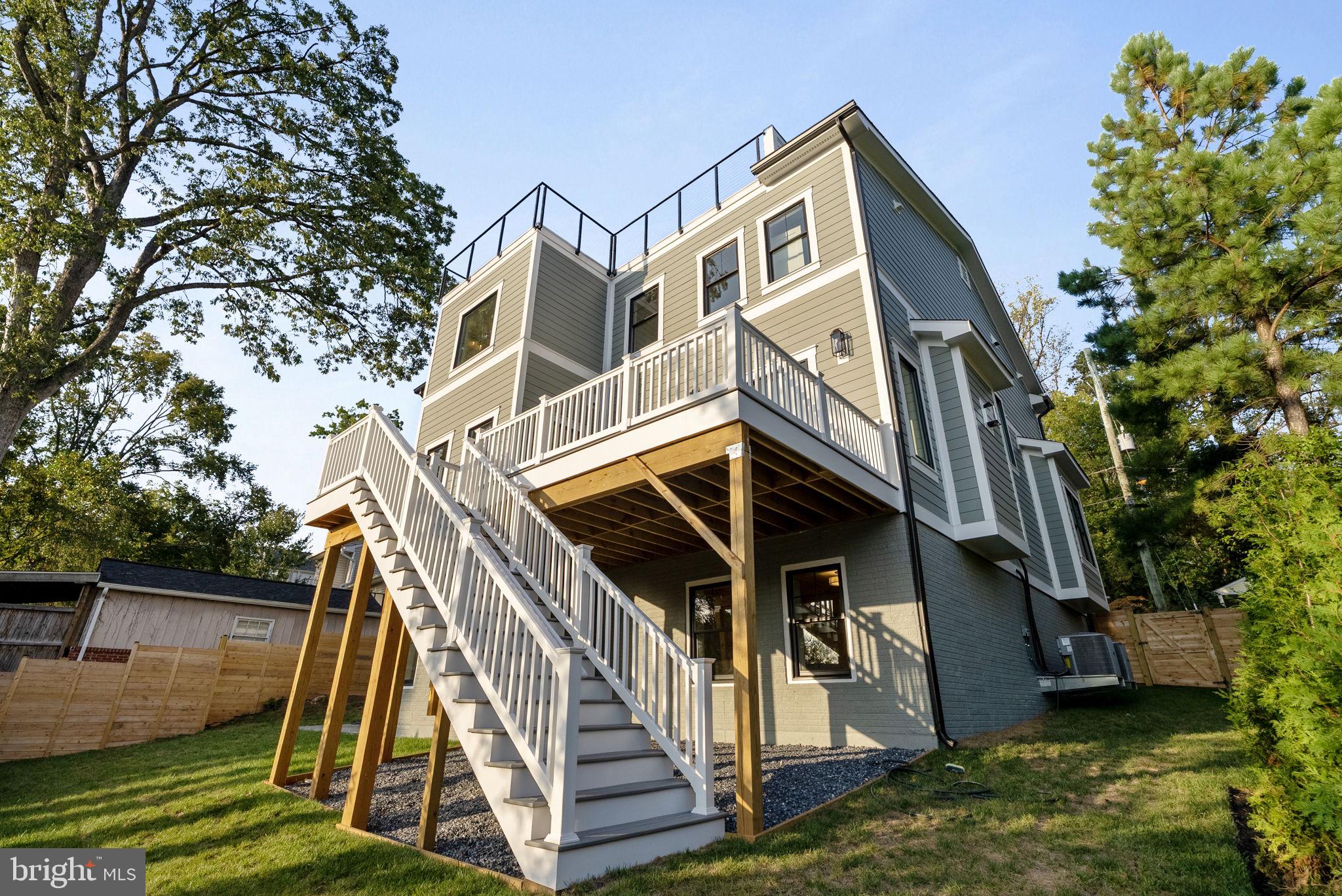 FAIRWAY HILLS - Residential