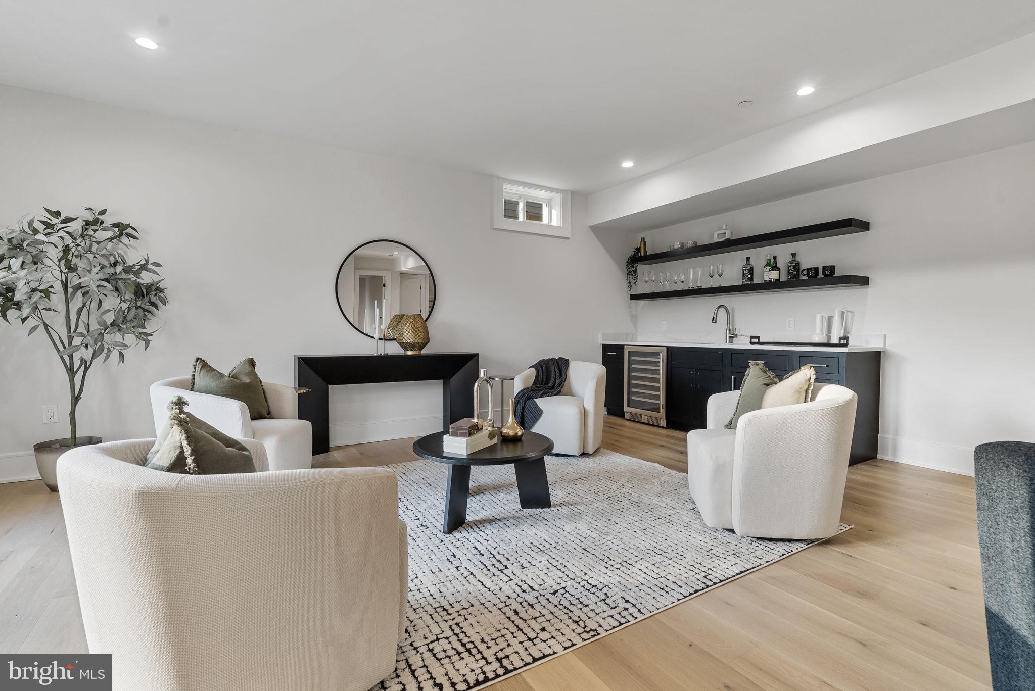 FAIRWAY HILLS - Residential