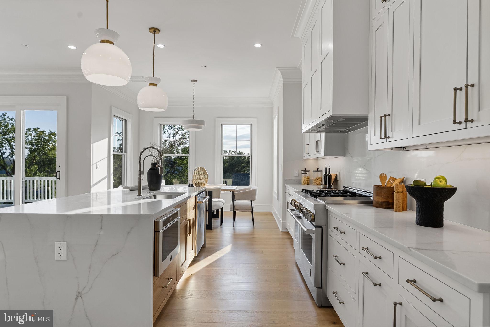 FAIRWAY HILLS - Residential