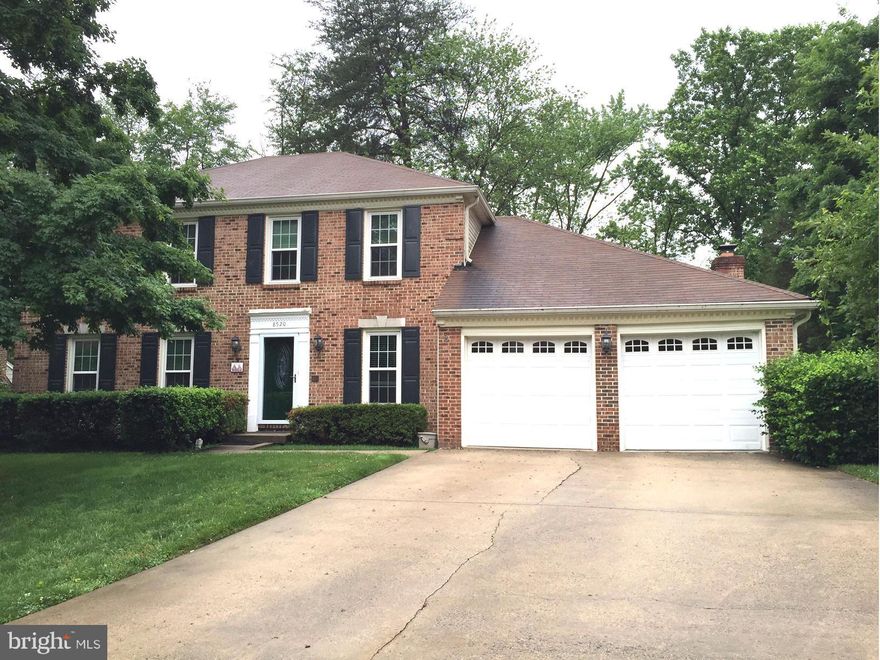 BEAUTIFUL UPDATED home in quiet cul-de-sac.Sought-after Vienna. 2 miles from Tysons Corner Metro.TOP OF LINE BUILT-IN appliances in GOURMET KITCHEN including Viking Six-burner professional Gas stove,Zephyr Vented Exhaust Fan/Hood,48 in built-in Monogram Ref & freezer,Jenn-air wall oven w/ built-in microwave & food warmer drawer. GRANITE & STAINLESS STEEL. EXCELLENT MOVE-IN CONDITION.Backs to trees