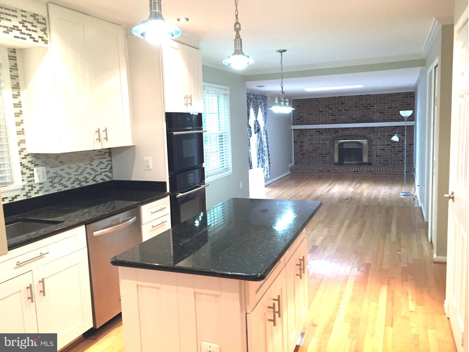 WOODFORD PARK COURTS - Residential Lease