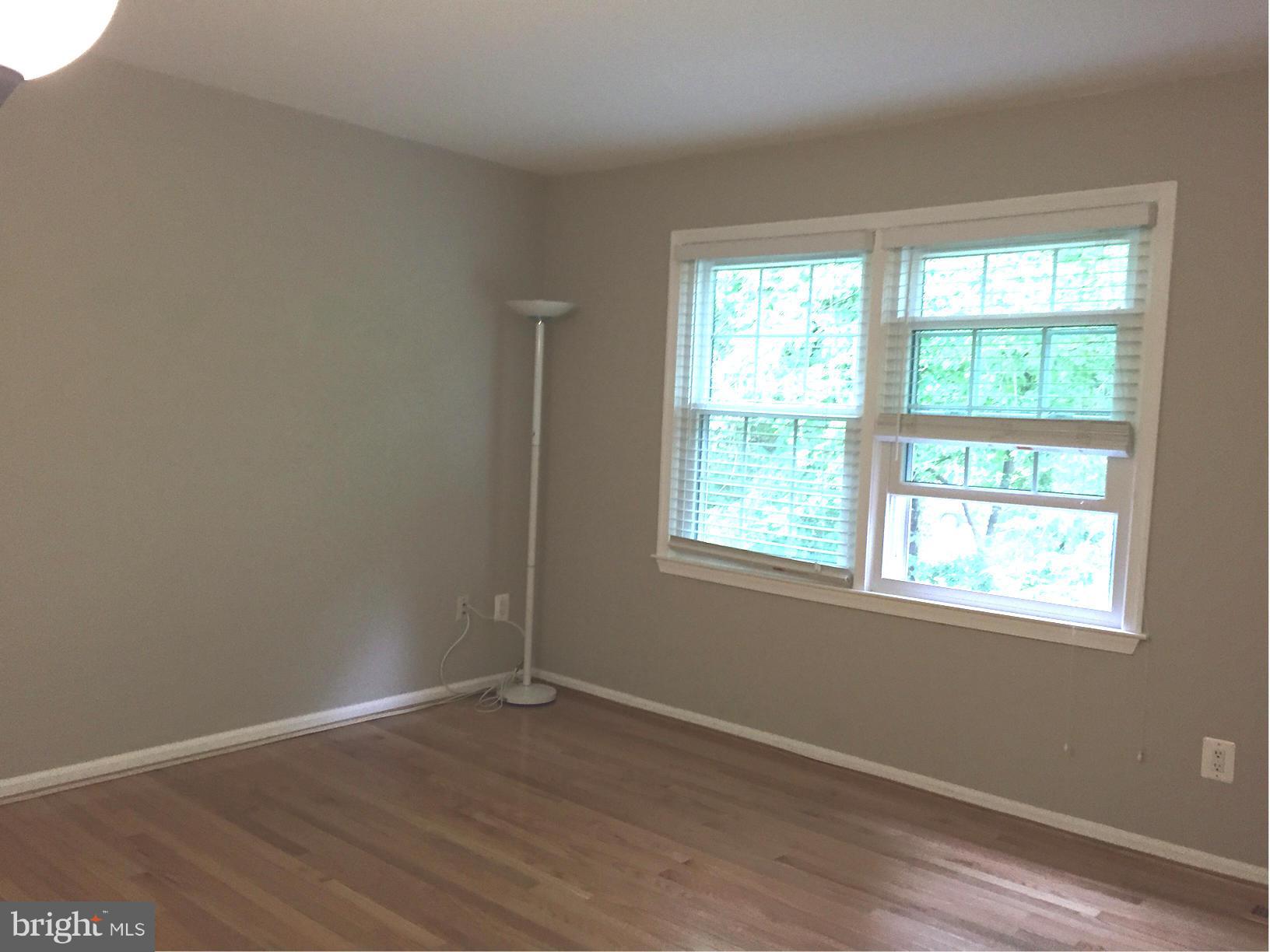 WOODFORD PARK COURTS - Residential Lease