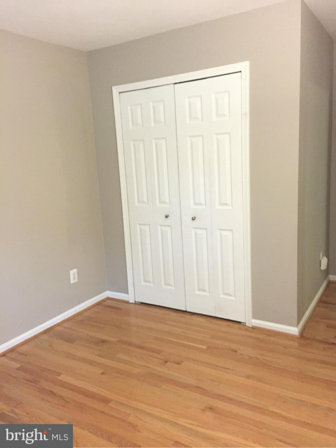 WOODFORD PARK COURTS - Residential Lease