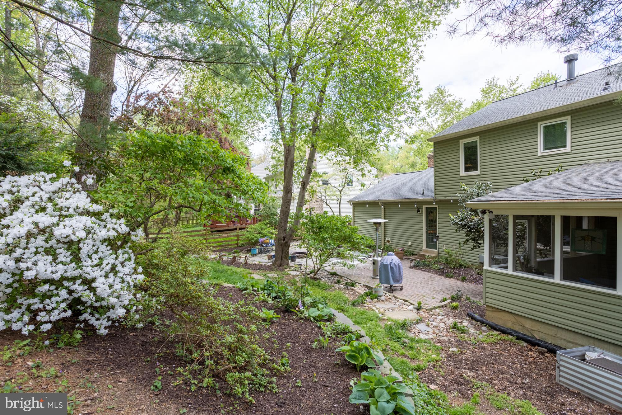 LONG BRANCH - Residential