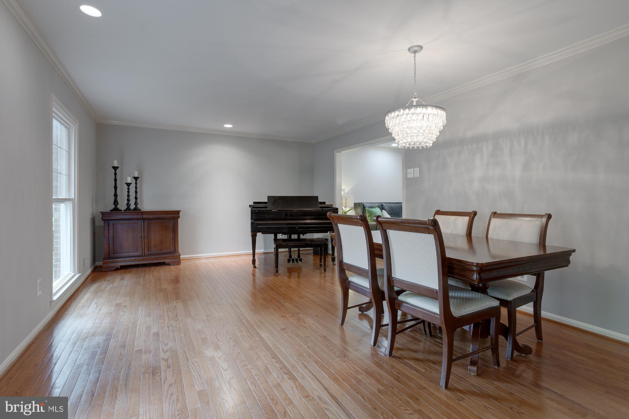 LONG BRANCH - Residential