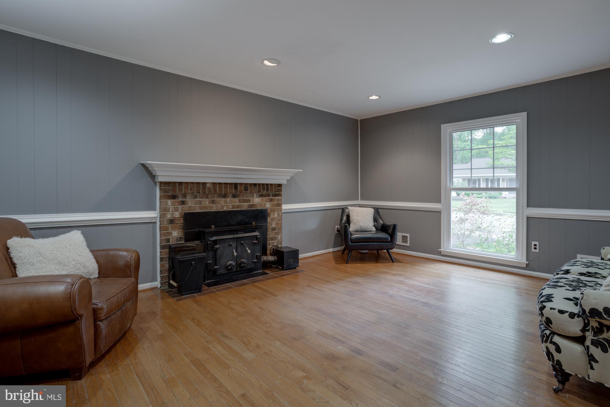 LONG BRANCH - Residential