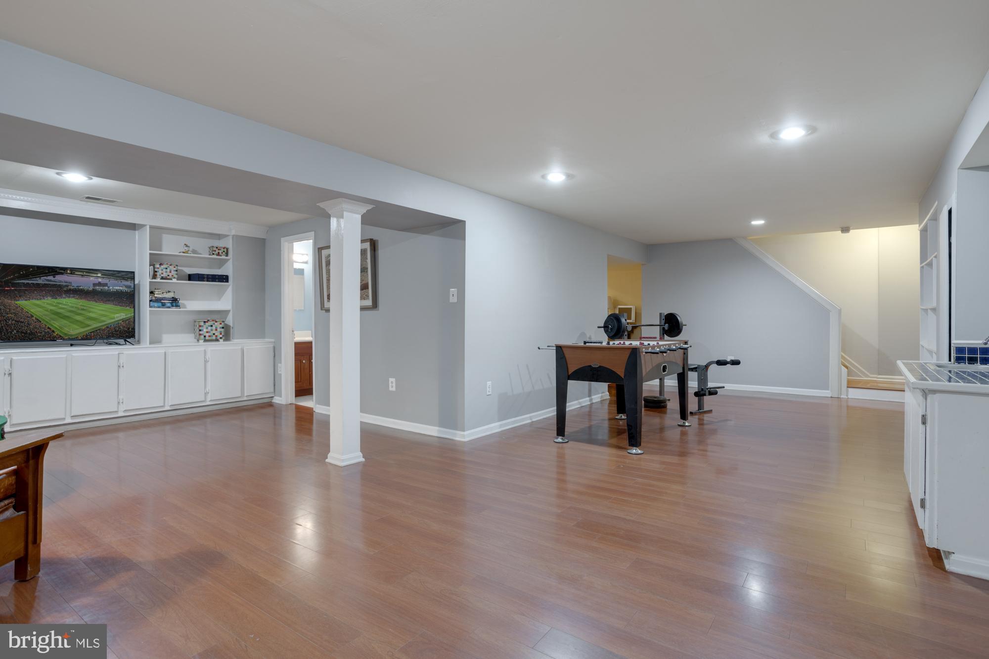 LONG BRANCH - Residential