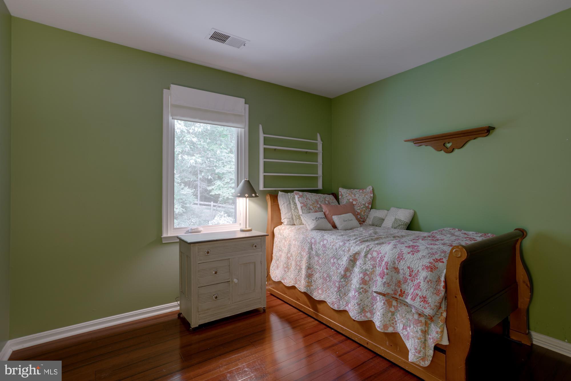 LONG BRANCH - Residential