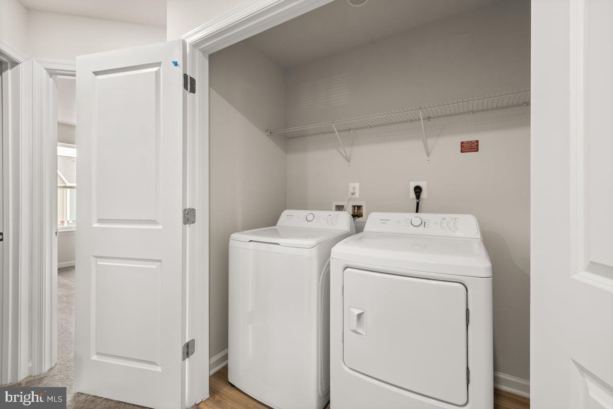 RED CLOVER MEADOWS - Residential Lease