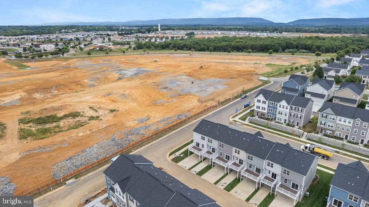 RED CLOVER MEADOWS - Residential Lease