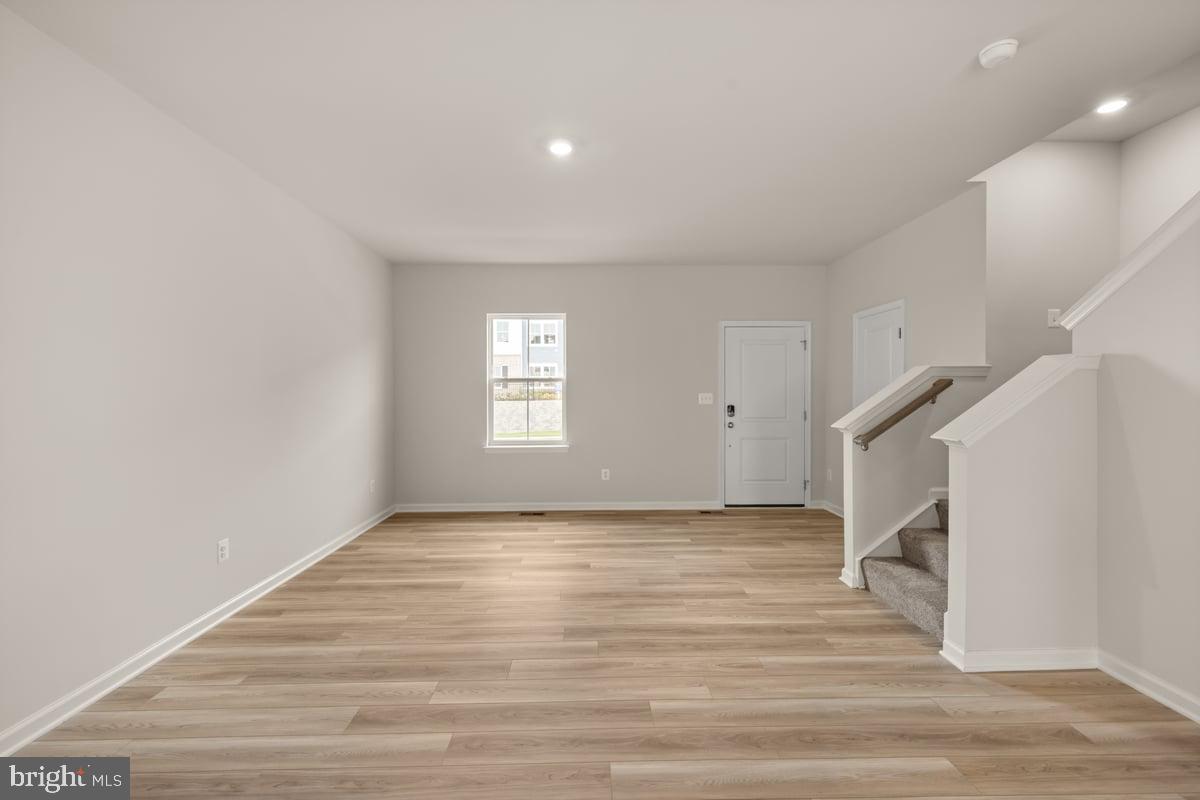 RED CLOVER MEADOWS - Residential Lease