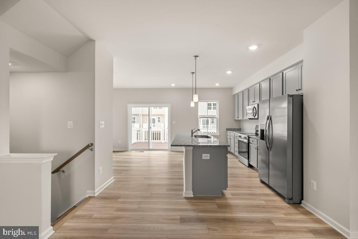 RED CLOVER MEADOWS - Residential Lease