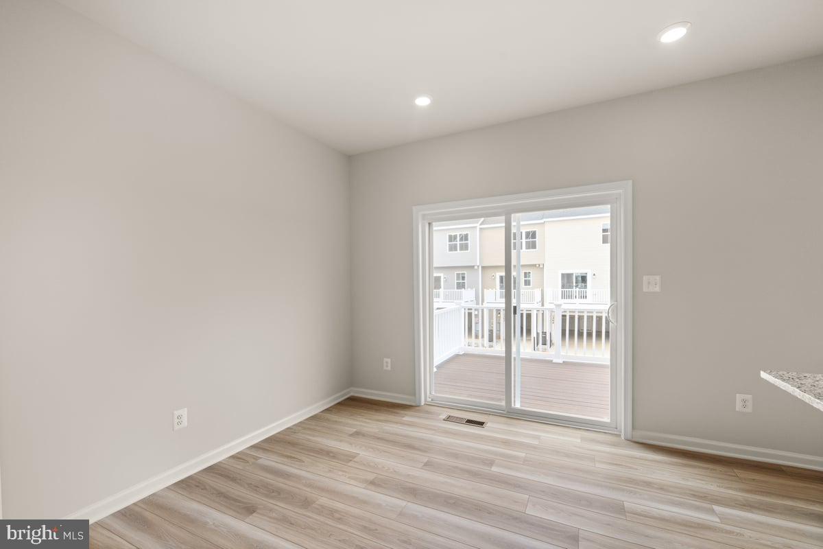 RED CLOVER MEADOWS - Residential Lease