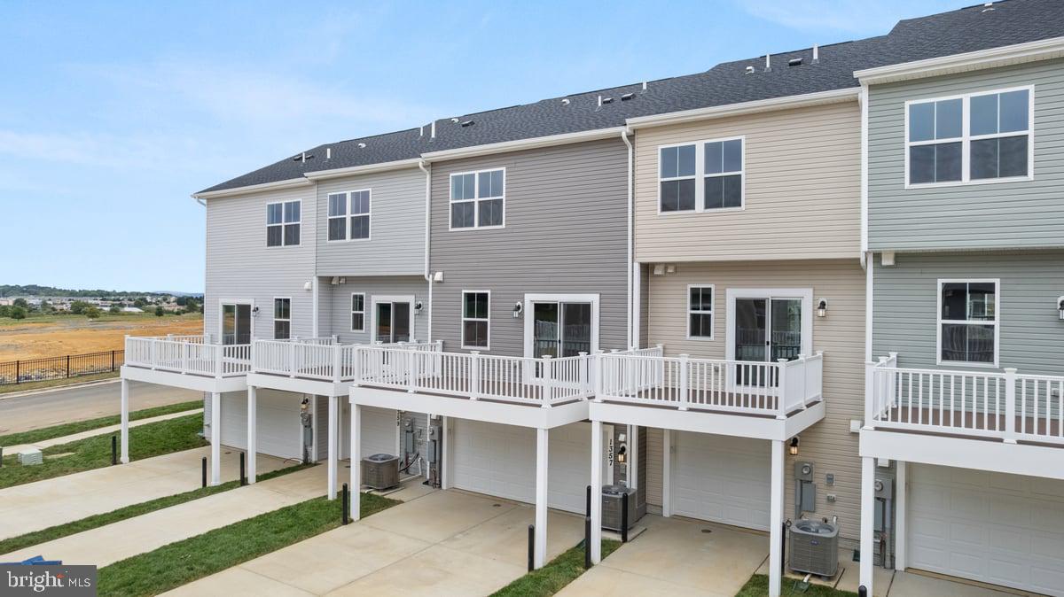 RED CLOVER MEADOWS - Residential Lease