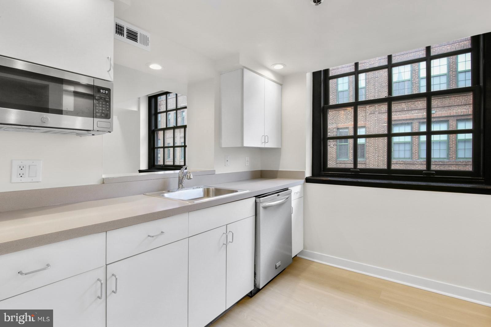 OLD CITY - Residential Lease