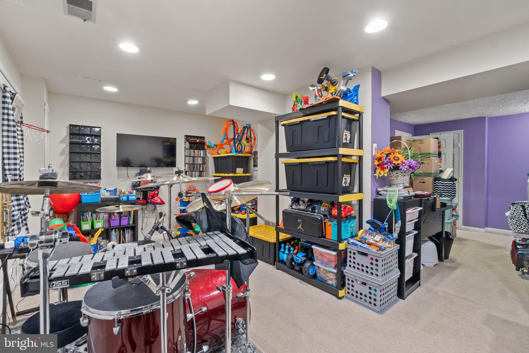 WILLOW HILLS - Residential