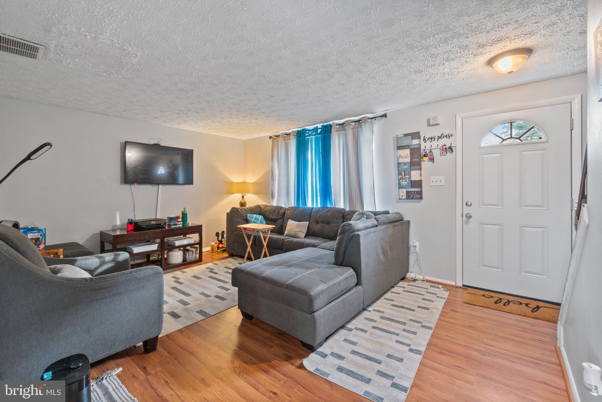 WILLOW HILLS - Residential