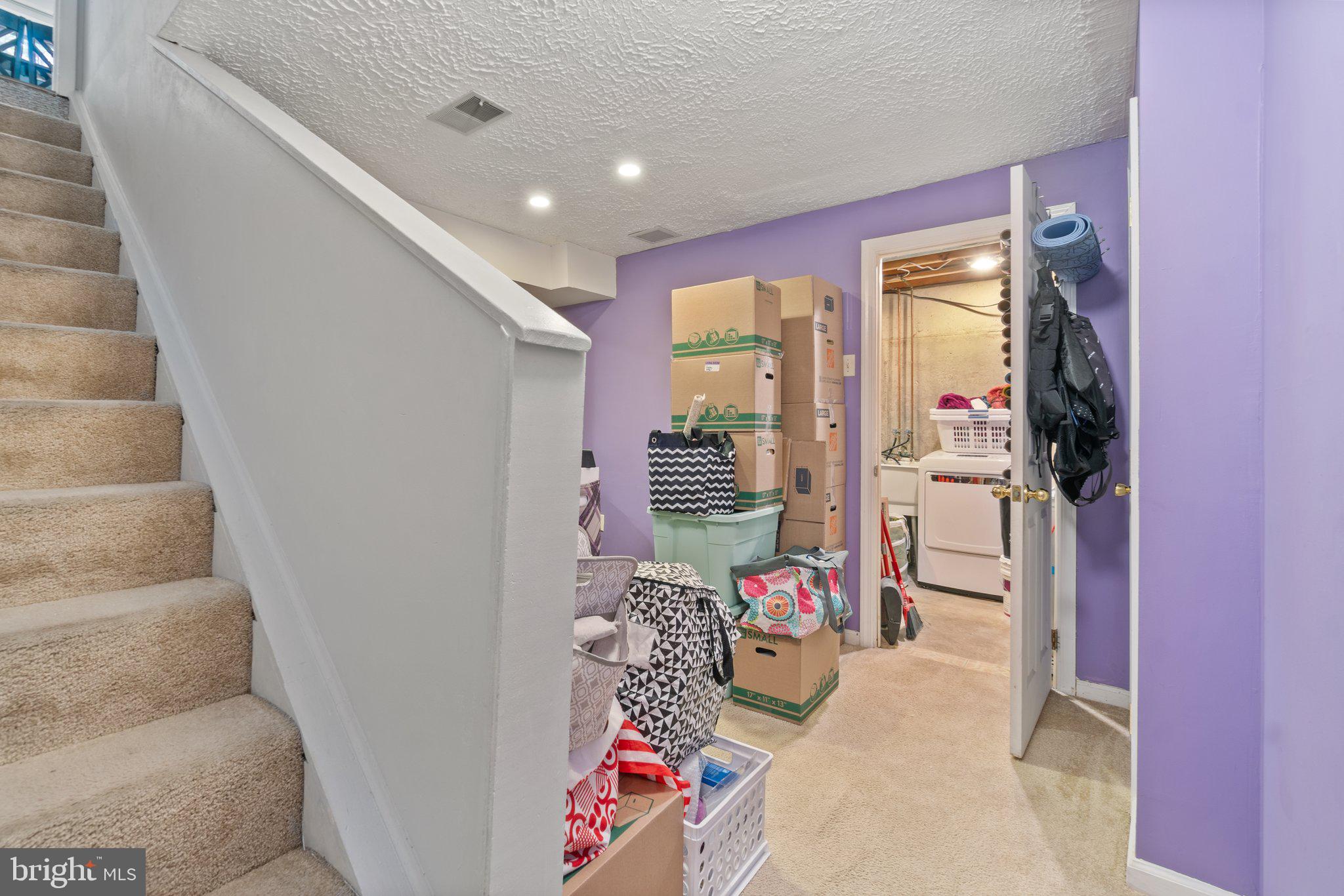 WILLOW HILLS - Residential