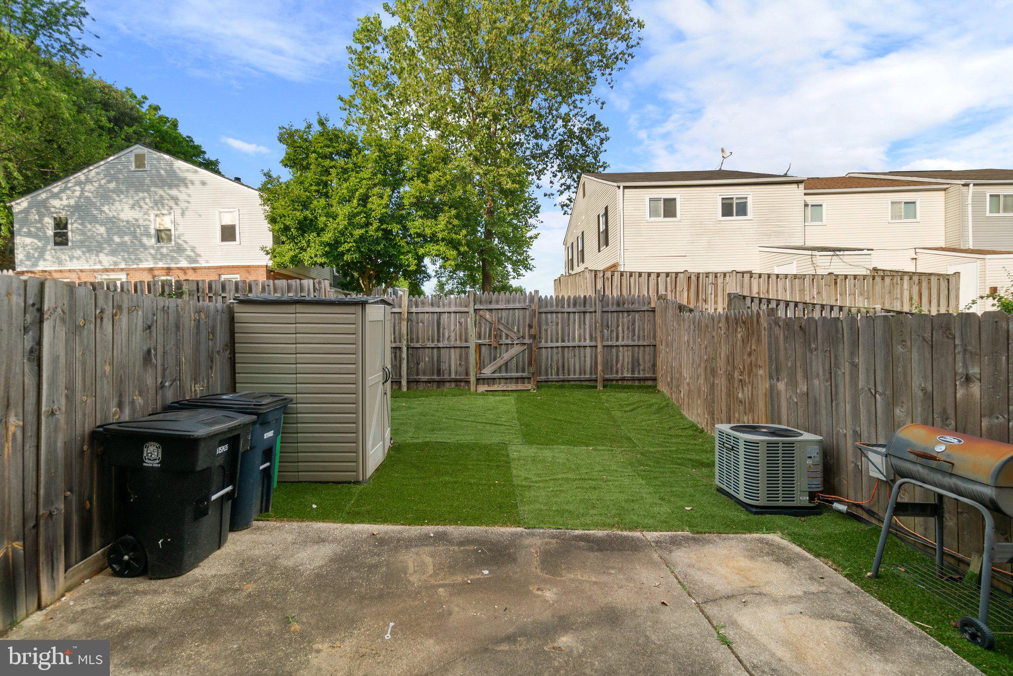 WILLOW HILLS - Residential