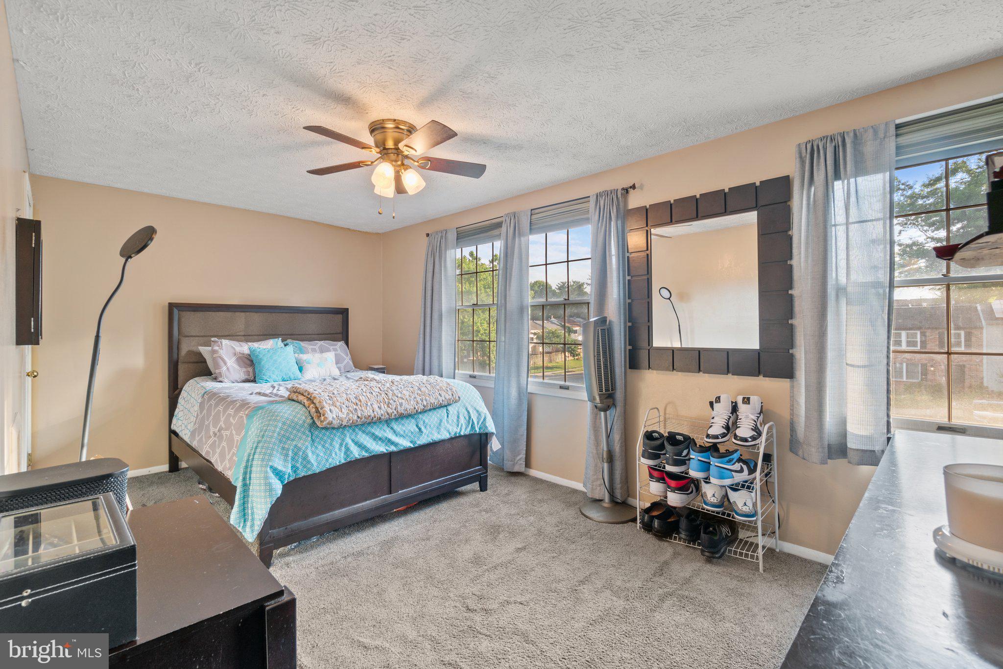 WILLOW HILLS - Residential