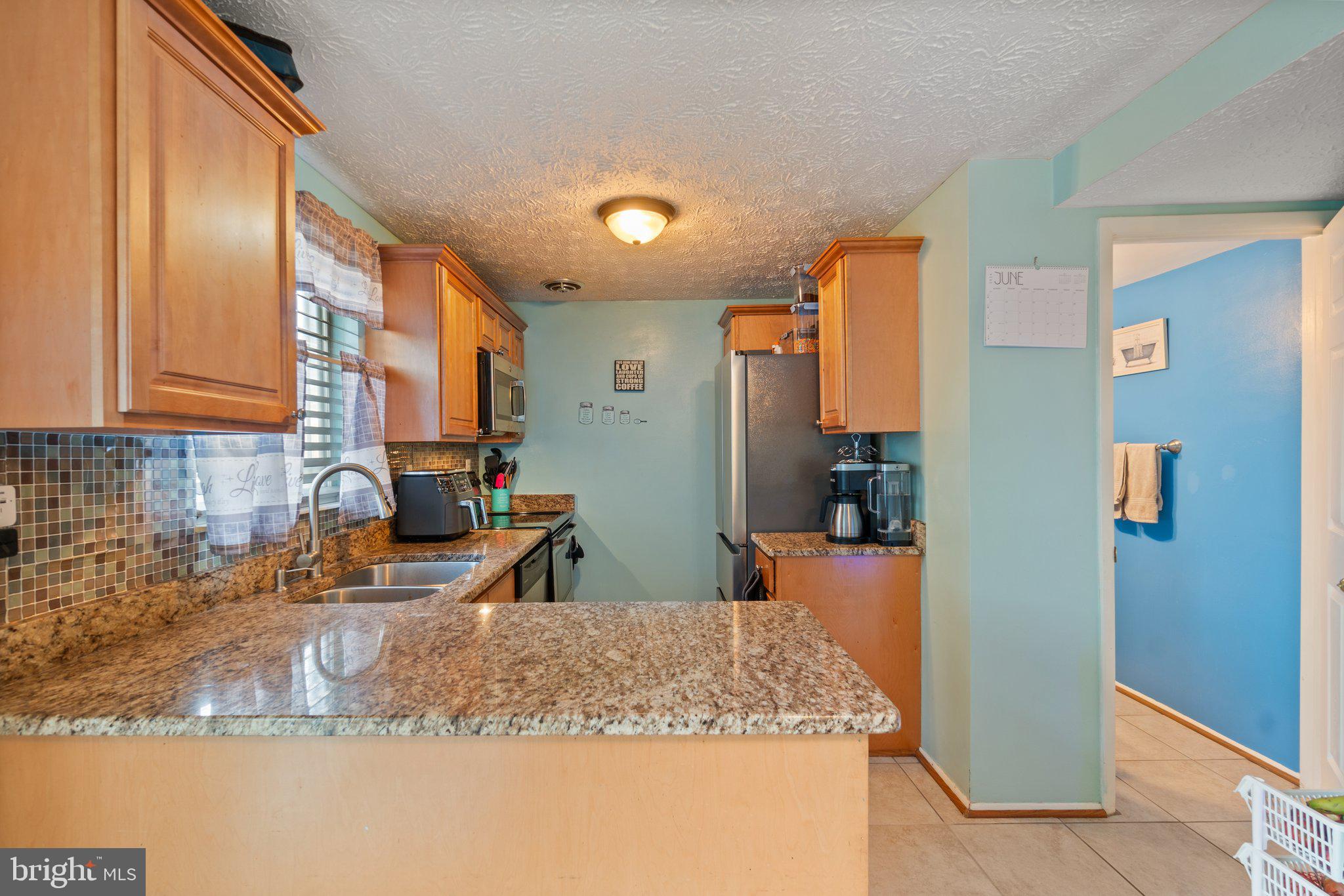 WILLOW HILLS - Residential