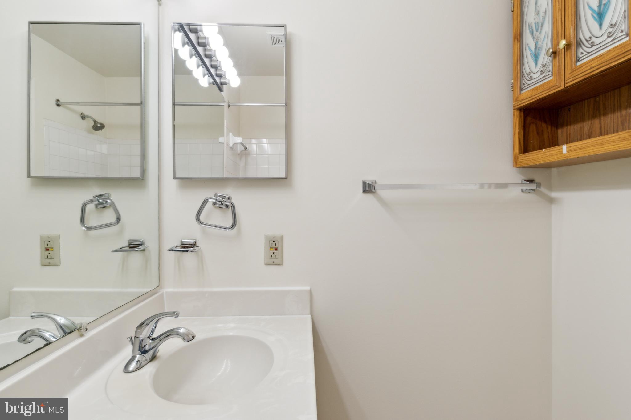 THE VILLAGE AT GREENS OF PATUXENT - Residential Lease