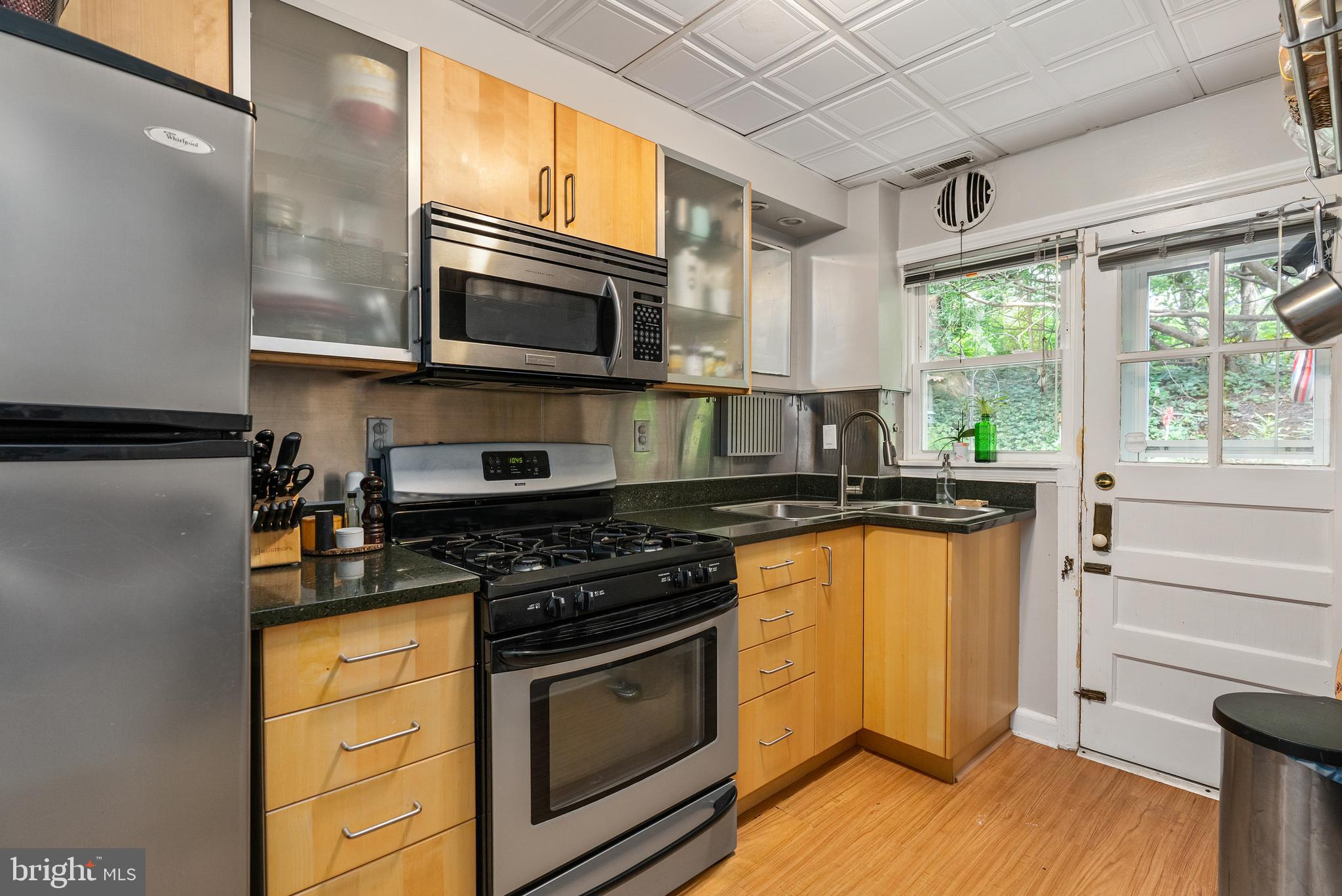 ROLAND PARK - Residential