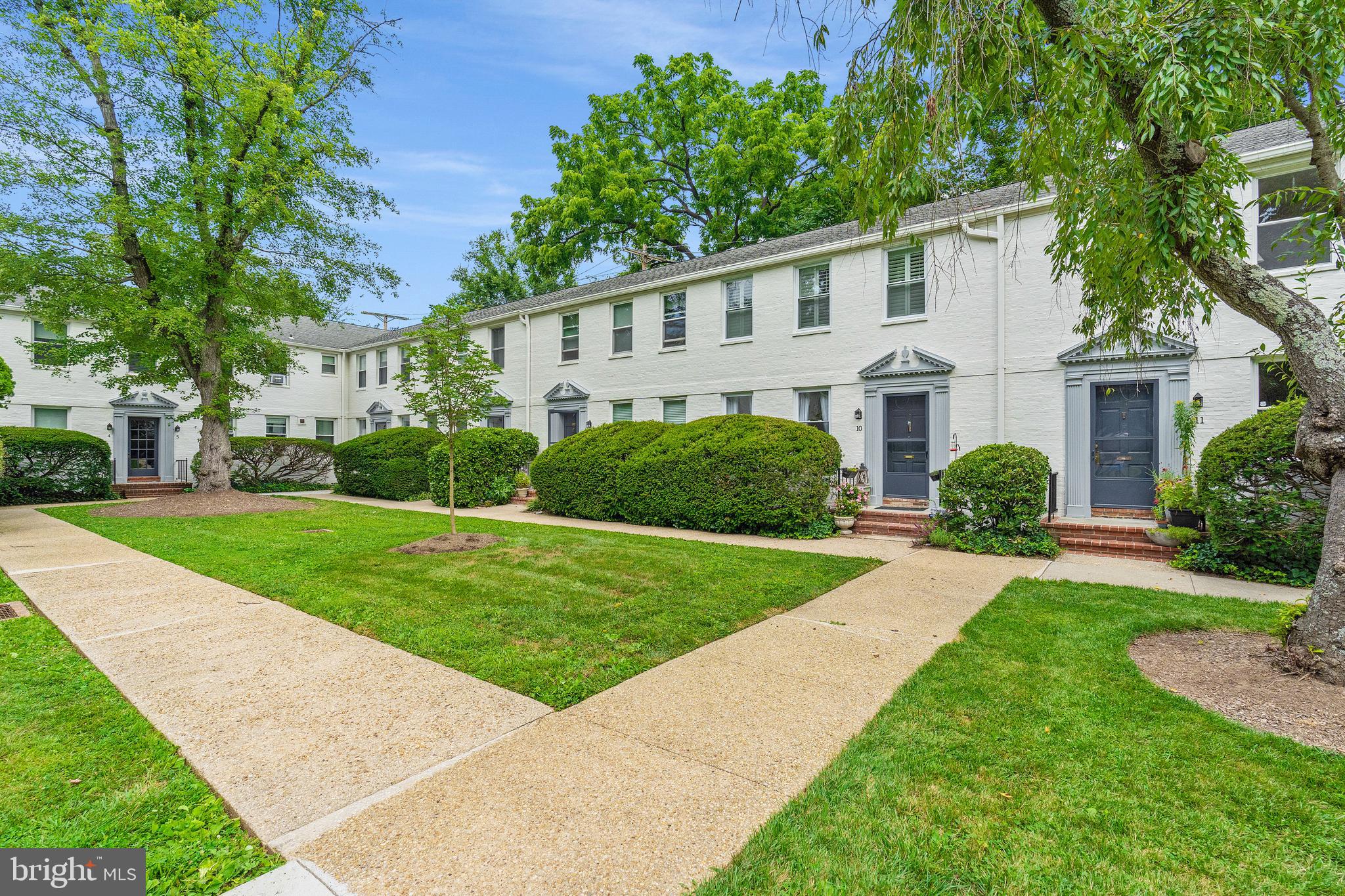 ROLAND PARK - Residential