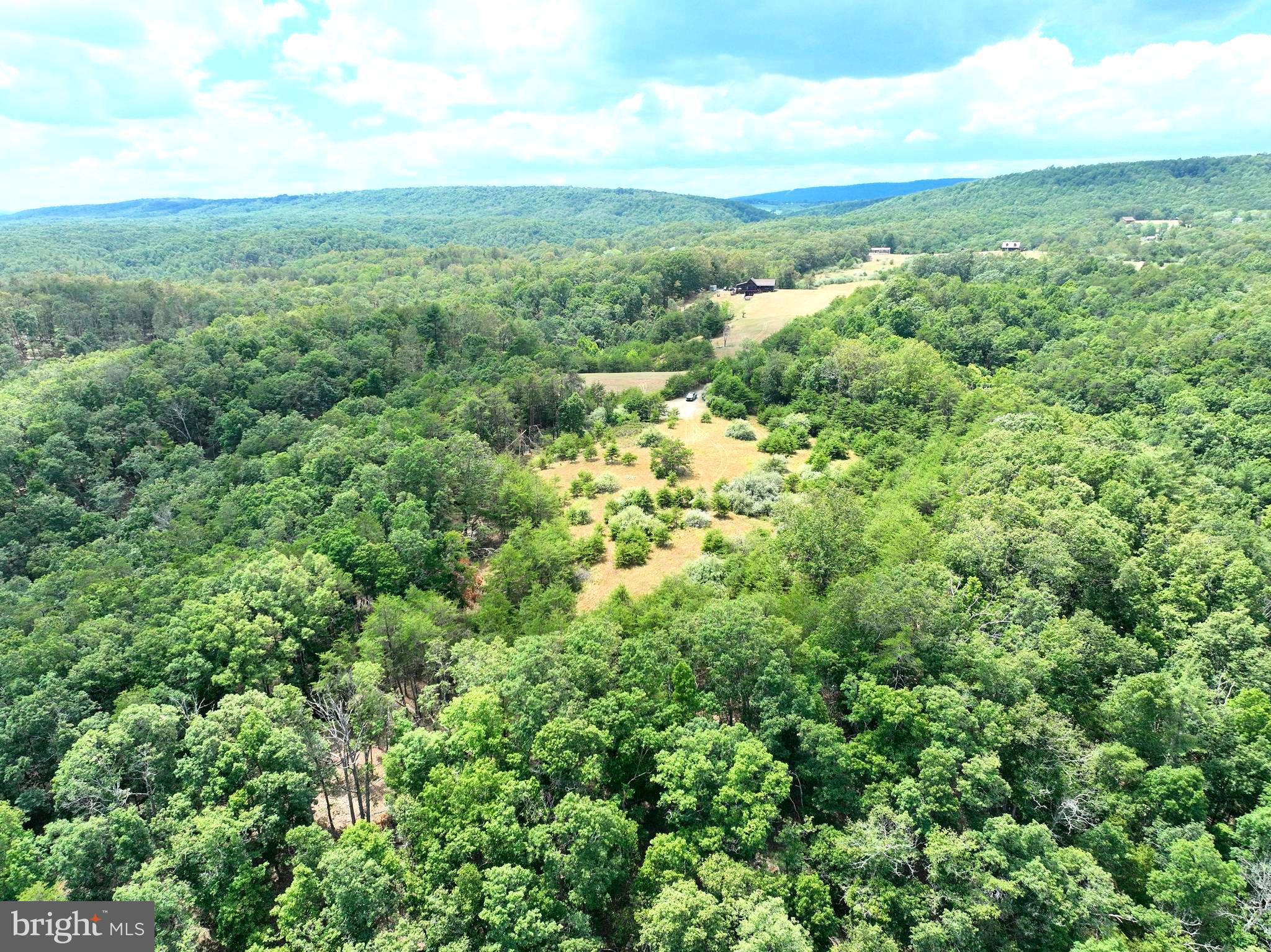 MEDALLION ESTATES - Land