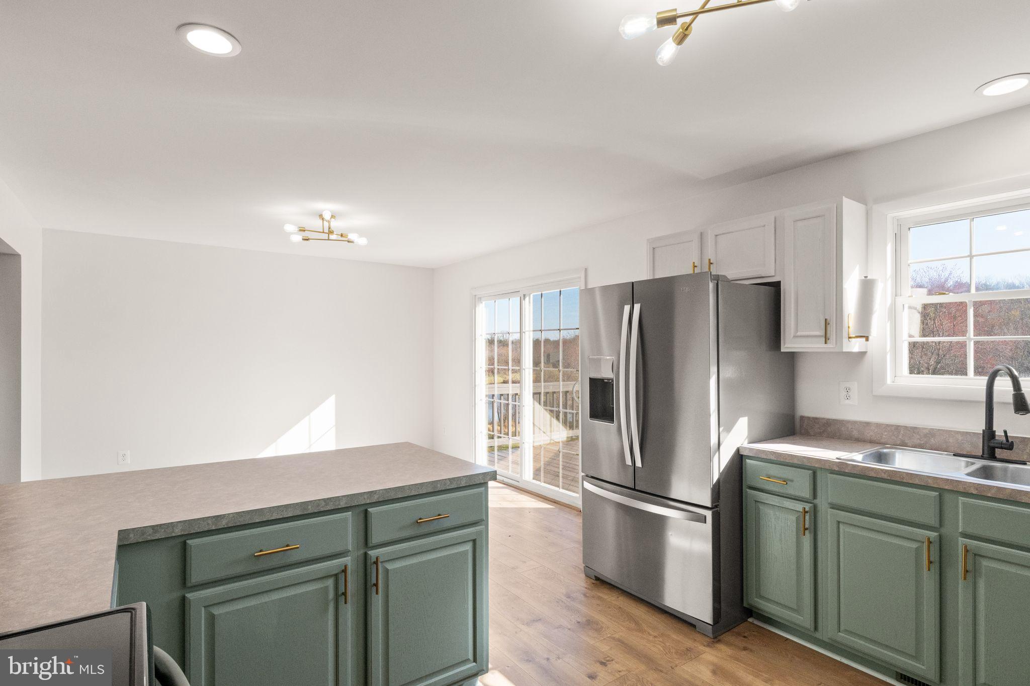 STONE GATE VILLAGE - Residential