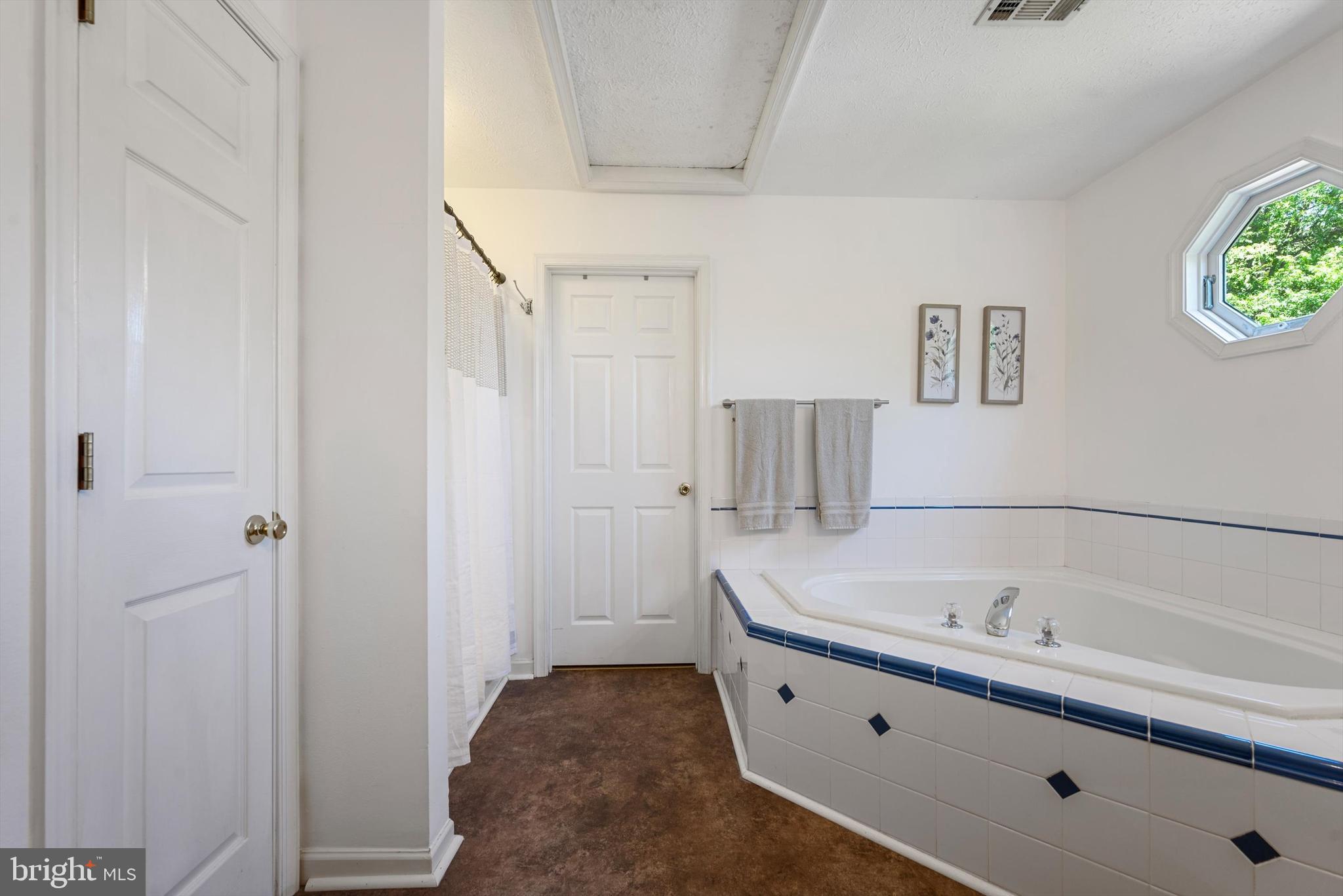 SYLVAN GROVE - Residential