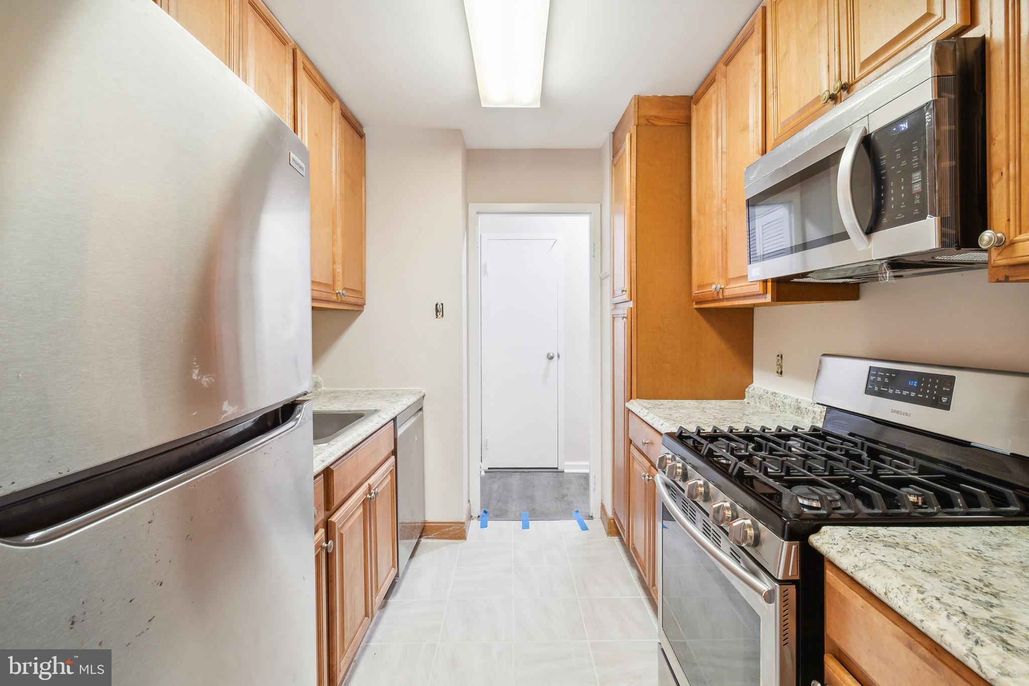 THE FOUNTAINS - Residential Lease