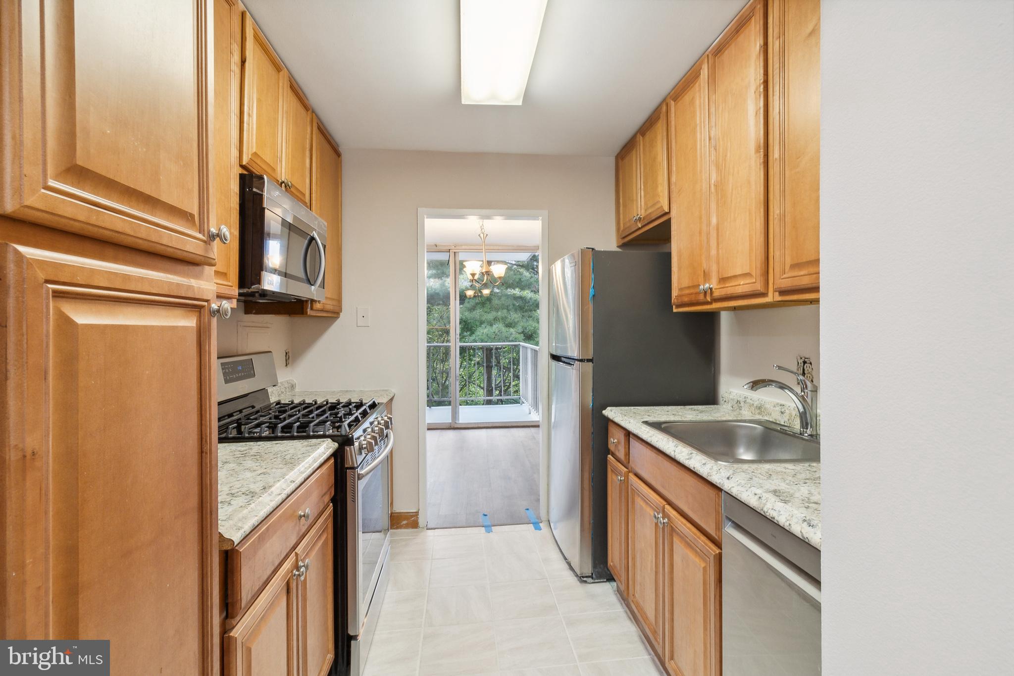 THE FOUNTAINS - Residential Lease