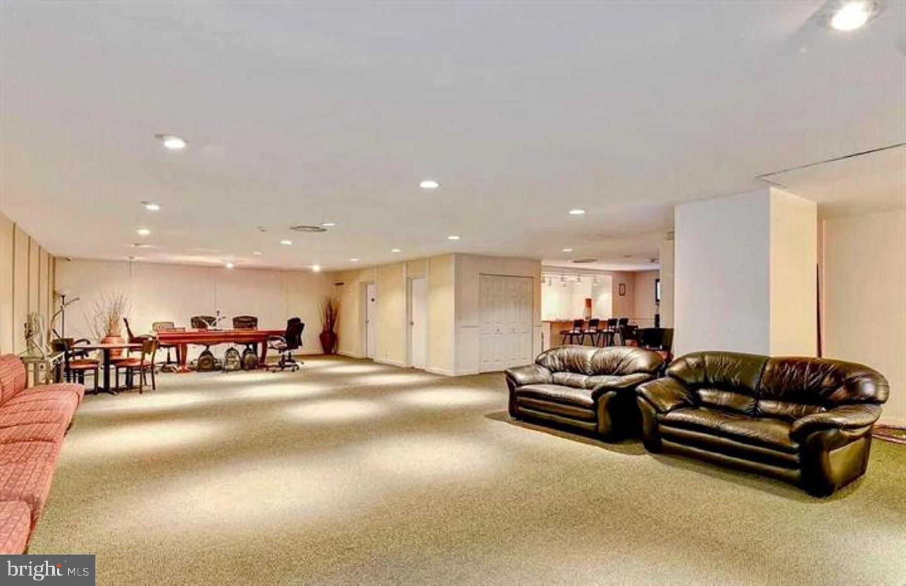 THE FOUNTAINS - Residential Lease