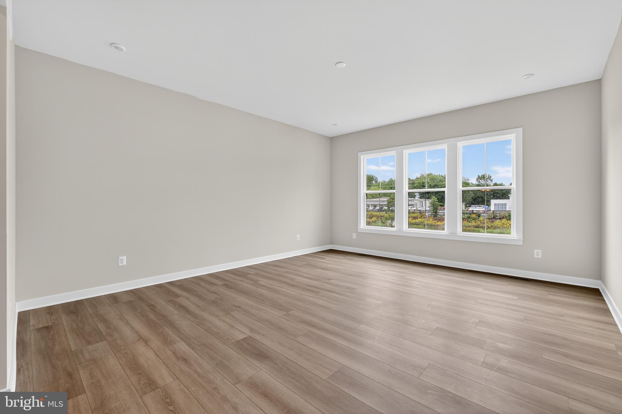 TOWER HILL - Residential