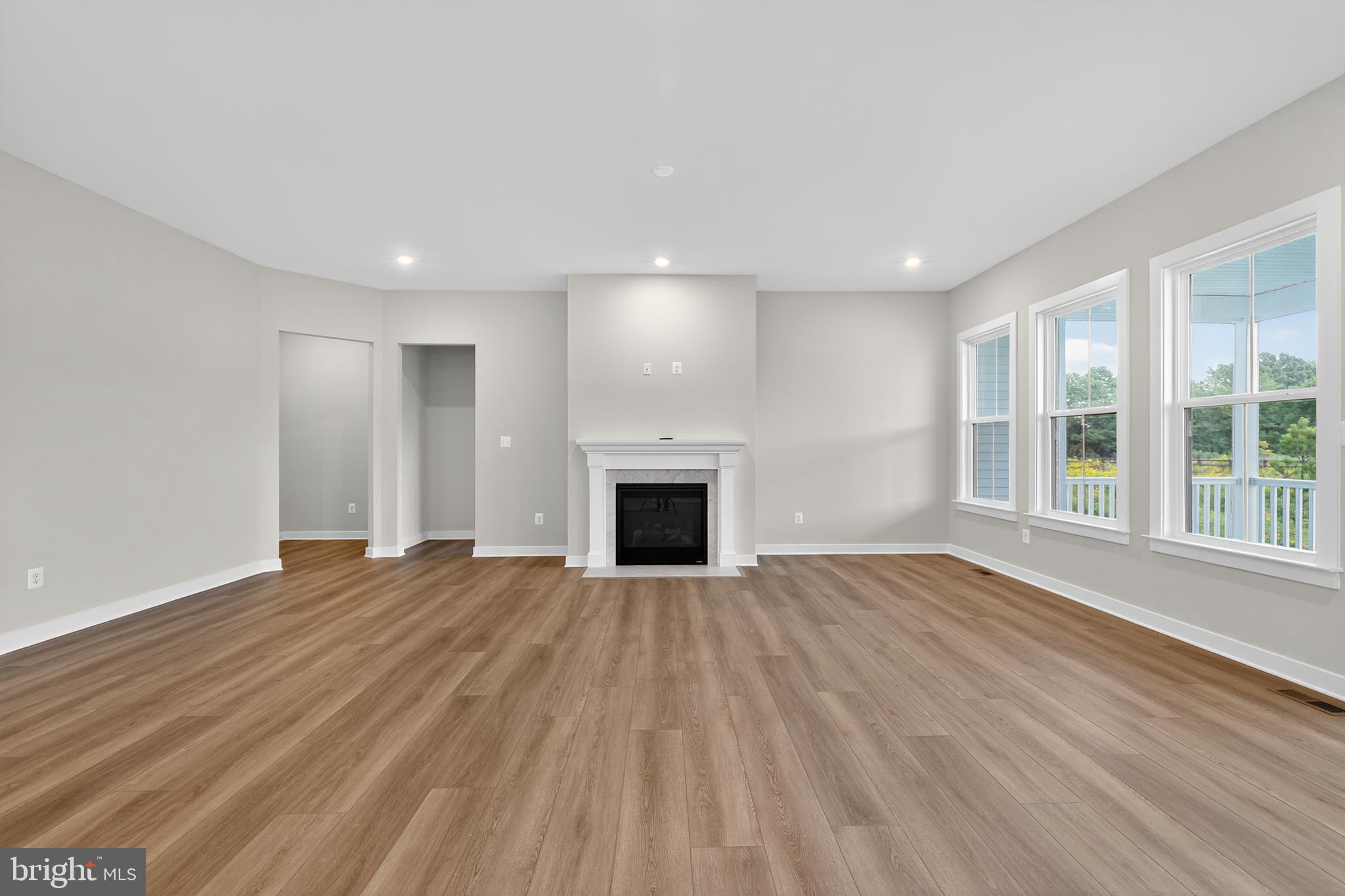 TOWER HILL - Residential