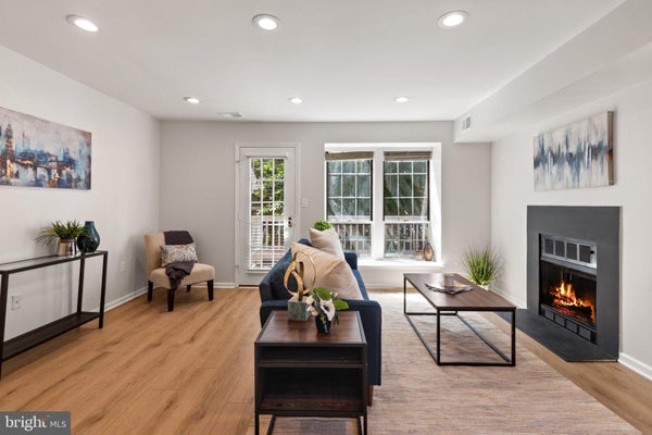 2616 S ARLINGTON MILL DR APT B, ARLINGTON, VA 22206 - Image 8d24d7ffd7fd526c92c60e155209db6d/2013865308