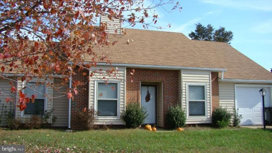 Wonderful 3BR 2BT home with a large backyard. Enjoy those hot summer nights in your above ground pool. Relax by the fireplace. Close to schools, shopping, and interstate I-95. We have a POOL.