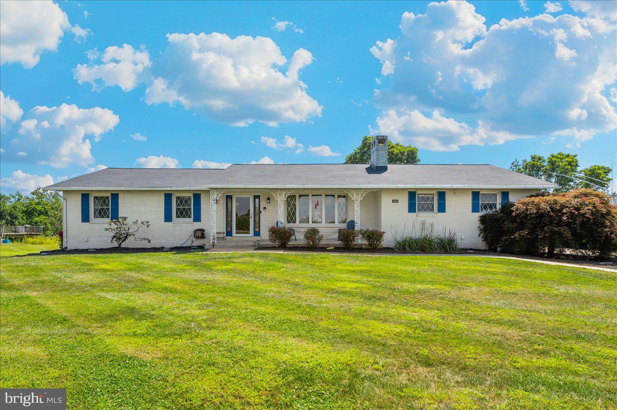 MOUNTAIN VIEW ESTATES - Residential